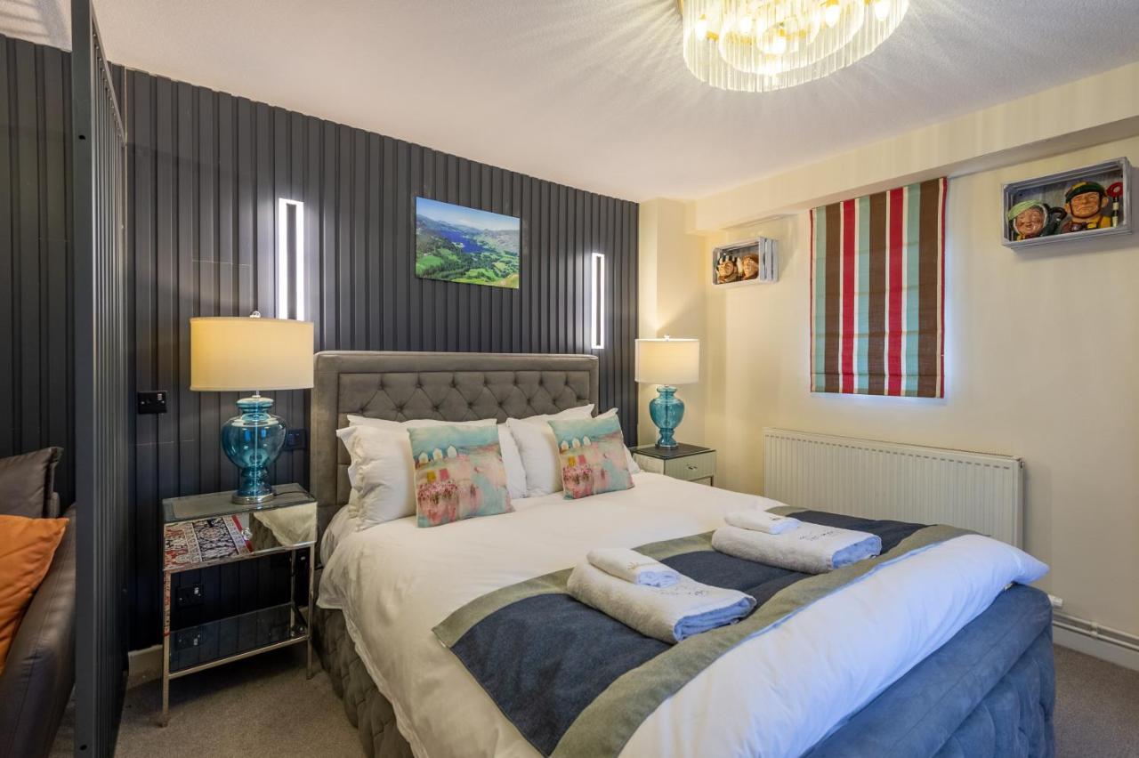The Ambleside Apartments - Self Catering With Private Kitchen - Best For Location Экстерьер фото